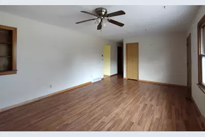 312 E 11th Street, Pecatonica, IL 61063 - Photo 7