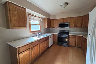 803 Main St, Maple Park, IL 60151 - Photo 17