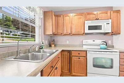 228 S Hickory Street, Galena, IL 61036 - Photo 13