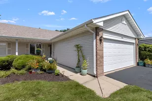 6456 Oak Crest Ln, Loves Park, IL 61111 - Photo 1
