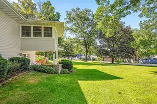572 Baintree Rd, Lake Summerset, IL 61019 - Photo 35