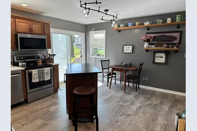 205 Sherwood Lane, Lena, IL 61048 - Photo 13
