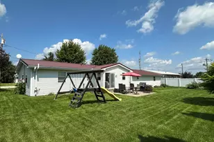 205 Sherwood Ln, Lena, IL 61048 - Photo 33