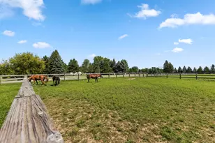 6649 E Oak Hill Rd, Stillman Valley, IL 61084 - Photo 39