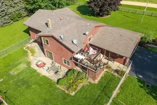 6649 E Oak Hill Rd, Stillman Valley, IL 61084 - Photo 3