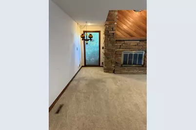 2131 Lancaster Heights Road, Freeport, IL 61032 - Photo 13