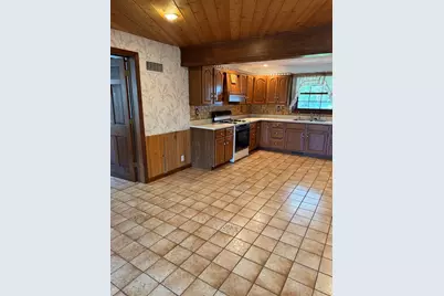 2131 Lancaster Heights Road, Freeport, IL 61032 - Photo 5