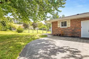 5420 Golden Prairie Cir, Rockford, IL 61109 - Photo 37