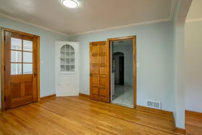 2111 Yonge Street, Rockford, IL 61103 - Photo 9