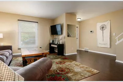 4621 High Point Drive Unit #5, Rockford, IL 61114 - Photo 9