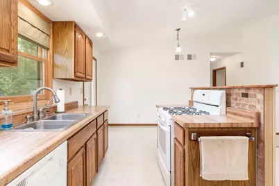 2379 Circle Drive, Belvidere, IL 61008 - Photo 5