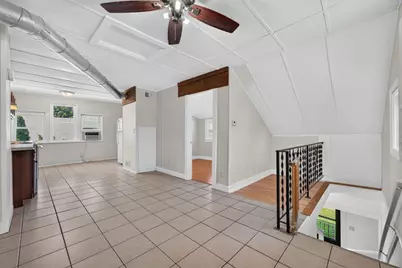 110 W 3rd Street, Belvidere, IL 61008 - Photo 5