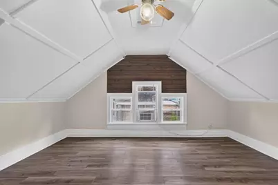 110 W 3rd Street, Belvidere, IL 61008 - Photo 11
