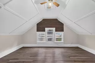 110 W 3rd St, Belvidere, IL 61008 - Photo 11