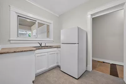 110 W 3rd Street, Belvidere, IL 61008 - Photo 25