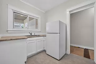 110 W 3rd St, Belvidere, IL 61008 - Photo 25