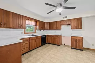10 Terrace View Blvd, Oregon, IL 61061 - Photo 7