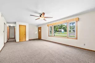 10 Terrace View Blvd, Oregon, IL 61061 - Photo 3
