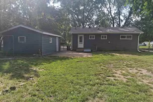 7703 Scott Ln, Machesney Park, IL 61115 - Photo 7
