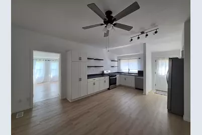 409 N Main Street #Upper Unit, Elburn, IL 60119 - Photo 5