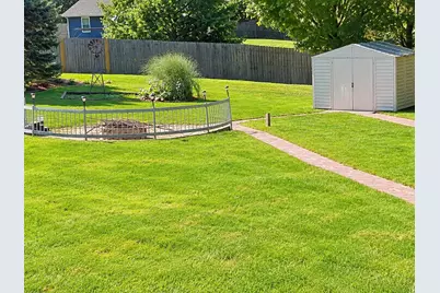 6727 Sawmill Drive, Roscoe, IL 61073 - Photo 11