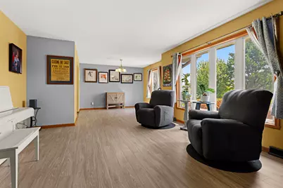 147 Autumnwood Lane, Davis Junction, IL 61020 - Photo 5