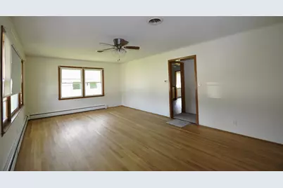 1015 S 1st Avenue, Ottawa, IL 61350 - Photo 3