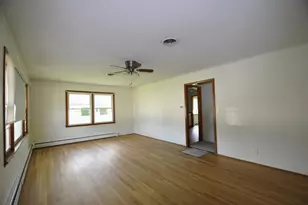 1015 S 1st Ave, Ottawa, IL 61350 - Photo 3