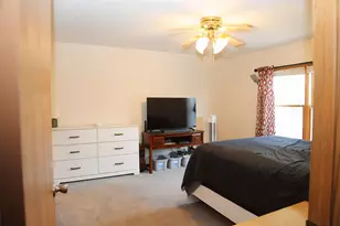 519 Drexel Rd, Lake Summerset, IL 61019 - Photo 9