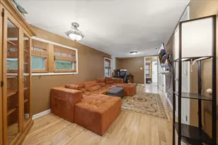 1702 W 3rd St, Sterling, IL 61081 - Photo 7
