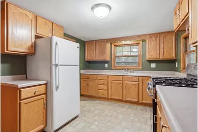 1702 W 3rd Street, Sterling, IL 61081 - Photo 9