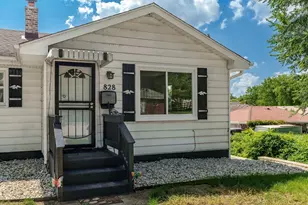 828 Indiana Ave, Rockford, IL 61102 - Photo 3