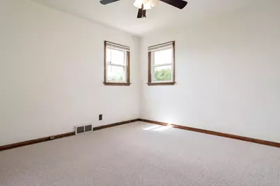 828 Indiana Avenue, Rockford, IL 61102 - Photo 15