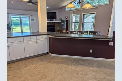 1016 Baxter Lane, Freeport, IL 61032 - Photo 3
