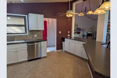 1016 Baxter Lane, Freeport, IL 61032 - Photo 11