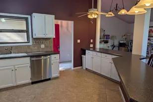 1016 Baxter Ln, Freeport, IL 61032 - Photo 11