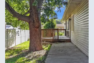 805 Hawthorne Avenue, Janesville, WI 53545 - Photo 29