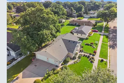 805 Hawthorne Avenue, Janesville, WI 53545 - Photo 5