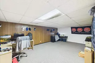 409-411 Glendale Rd, Loves Park, IL 61111 - Photo 17