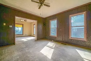 904 N 3rd St, Ashton, IL 61006 - Photo 11
