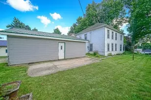 904 N 3rd St, Ashton, IL 61006 - Photo 25