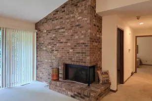 2264 Churchview Dr, Rockford, IL 61107 - Photo 5