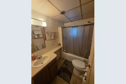 639 W Cottonwood, Freeport, IL 61032 - Photo 17