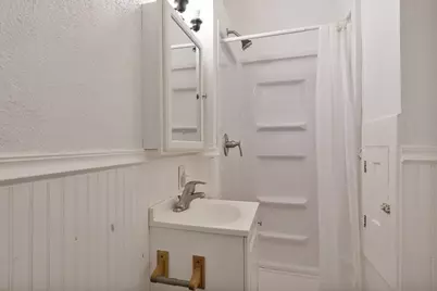 1124 S State Avenue, Freeport, IL 61032 - Photo 13