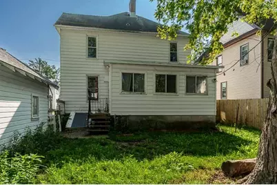 1124 S State Avenue, Freeport, IL 61032 - Photo 31