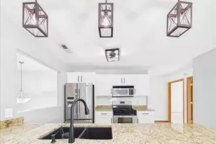 639 Queens Ct, Rockton, IL 61072 - Photo 11