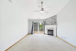 639 Queens Ct, Rockton, IL 61072 - Photo 7