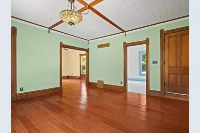 1112 W St James Road, Orangeville, IL 61060 - Photo 9