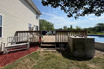 623 Valley View Drive, Pecatonica, IL 61063 - Photo 3