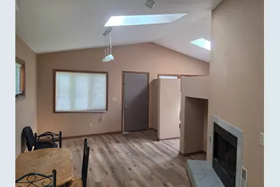 115 Fairview Avenue, Rockford, IL 61108 - Photo 9